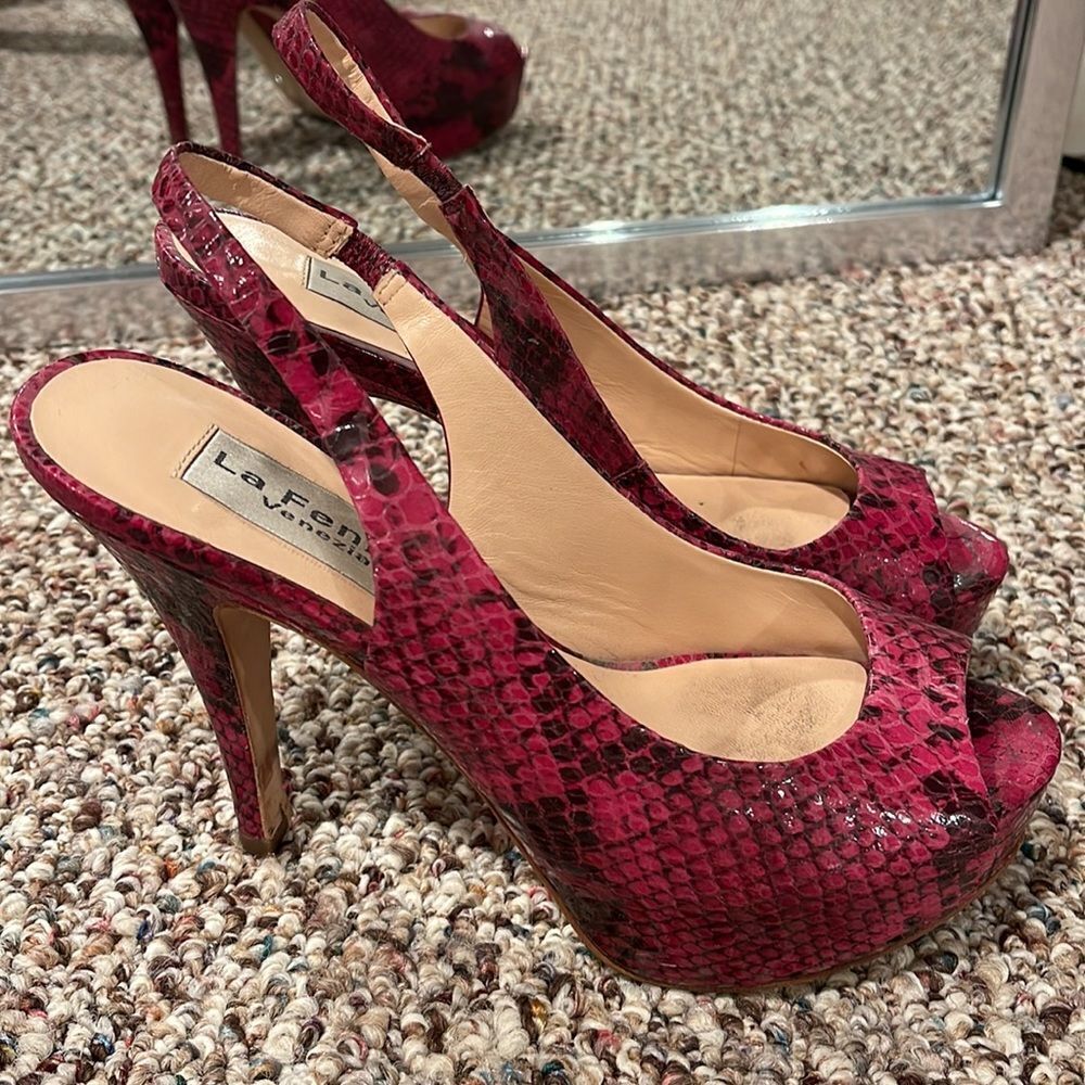 Vero Cuoio Hot Pink Snakeskin Heels